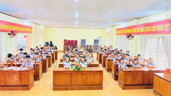 Xã Xuân Thành tổ chức Lễ mít tinh Tháng hành động quốc gia phòng, chống HIV/AIDS năm 2025