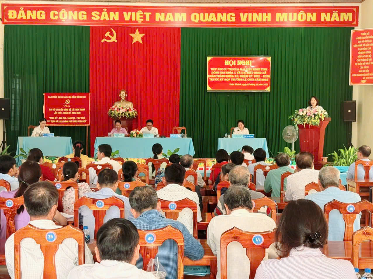 HỘI NGHỊ TIẾP XÚC CỬ TRI CỦA ĐẠI BIỂU HĐND TỈNH ĐỒNG NAI KHÓA X VÀ ĐẠI BIỂU HĐND XÃ XUÂN THÀNH KHÓA XII TRƯỚC KỲ HỌP THƯỜNG LỆ CUỐI NĂM 2025 NHIỆM KỲ 2021-2026.