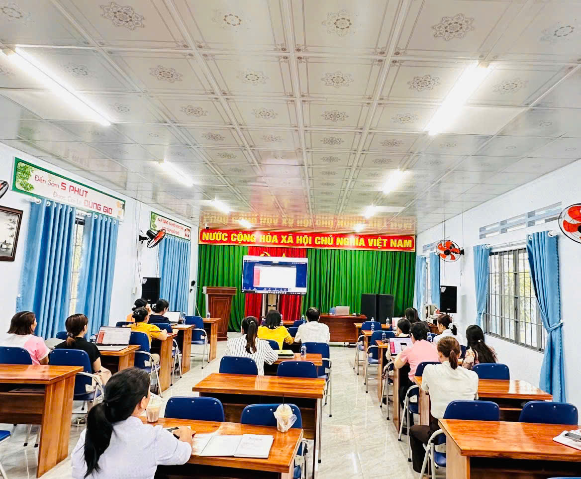 Xã Xuân Thành tham dự tập huấn phần mềm quản lý cán bộ, công chức, viên chức