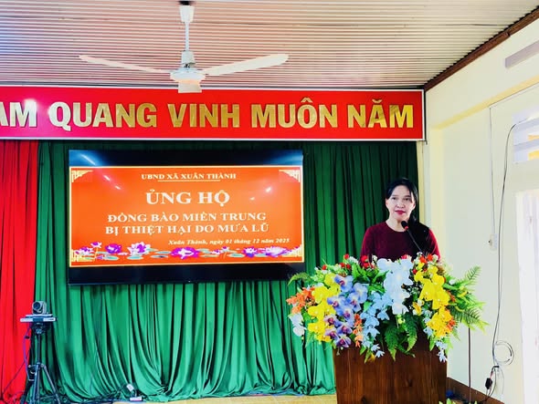 Lễ phát động ủng hộ đồng bào miền Trung bị thiệt hại do mưa lũ