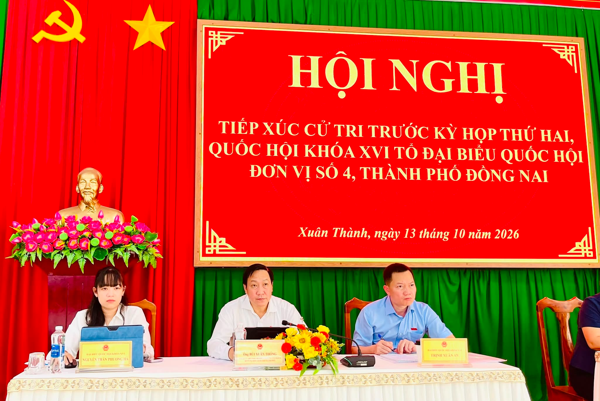 Có thể là hình ảnh về văn bản